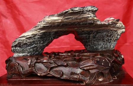 安徽灵璧石：清乾隆封为'天下第一石'的神秘宝藏